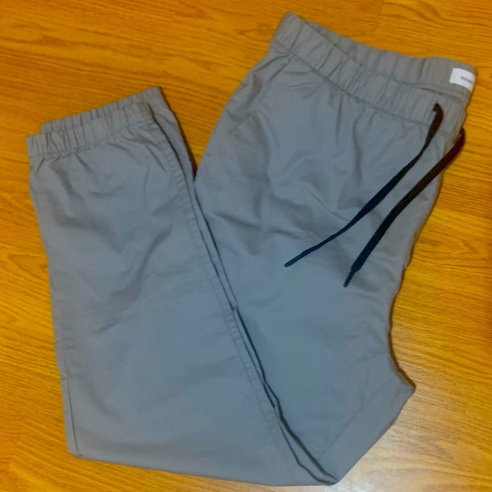Old navy men’s khaki joggers size xl